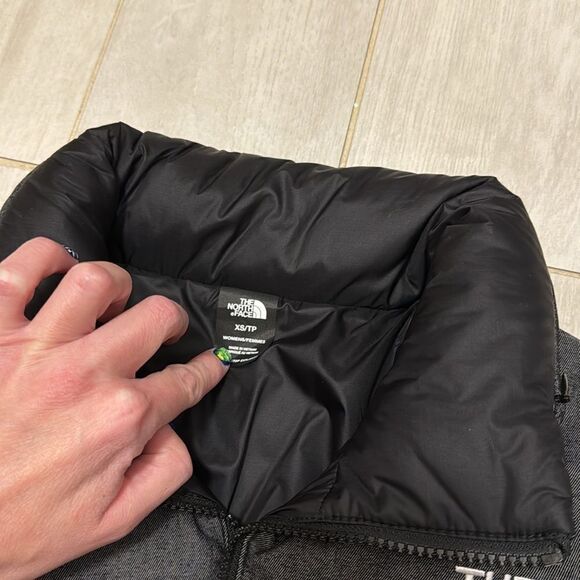 New The North Face XS black denim reversible Nuptse - Picture 2 of 6